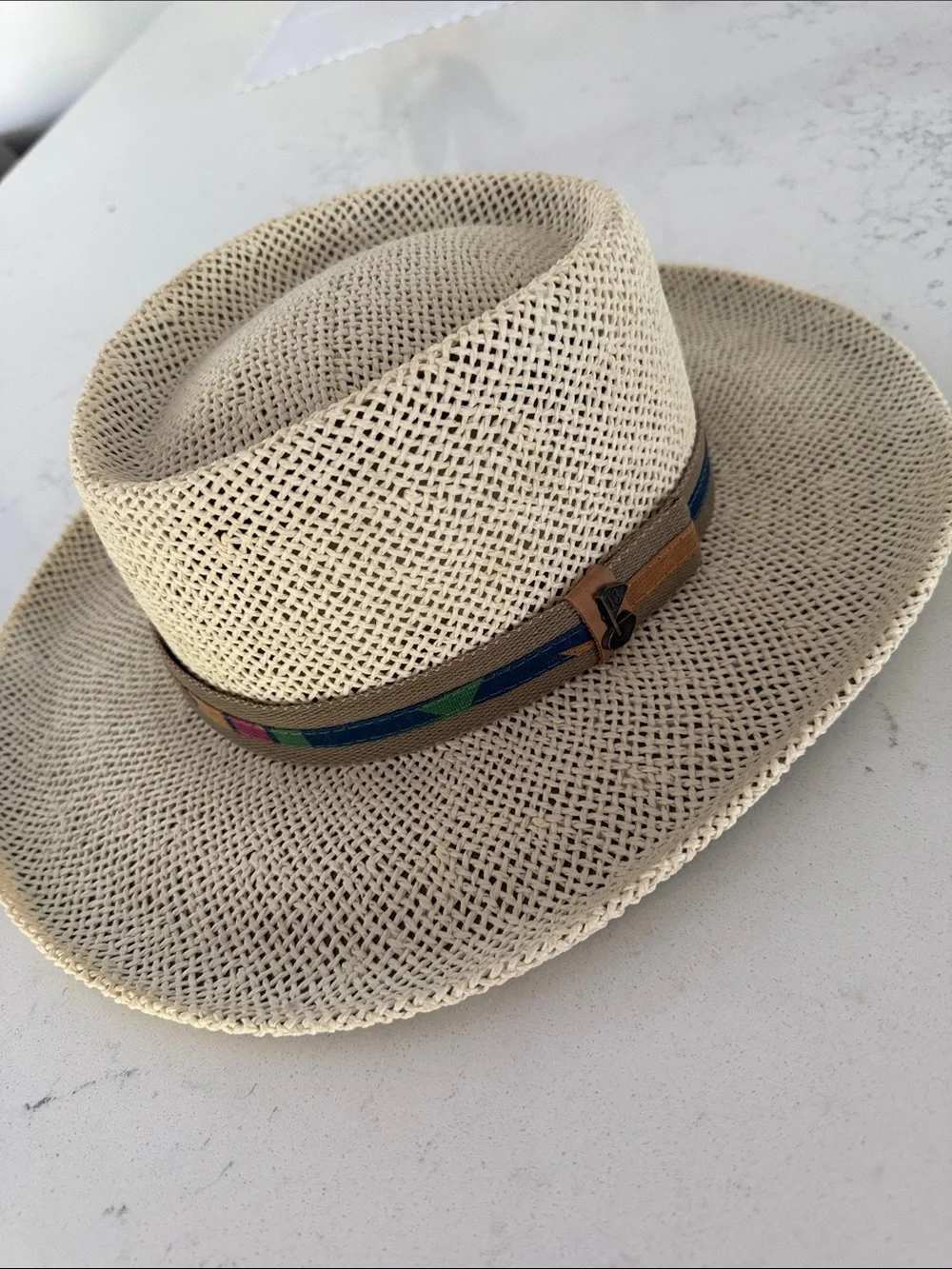 Dorfman Pacific Men's Cream Straw Fedora with Decorative Band